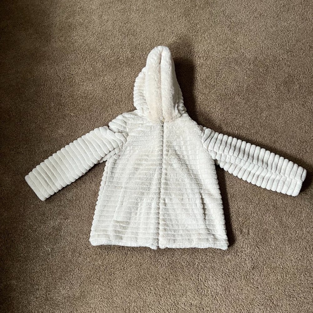 Liz Claiborne Cream Faux Fur Zip Hooded Winter Coat (large)